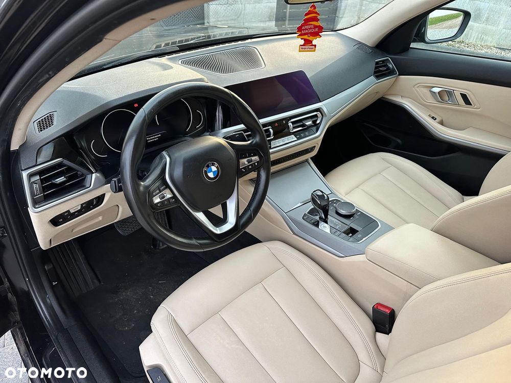 BMW Seria 3 318d Sport Line Shadow - 10