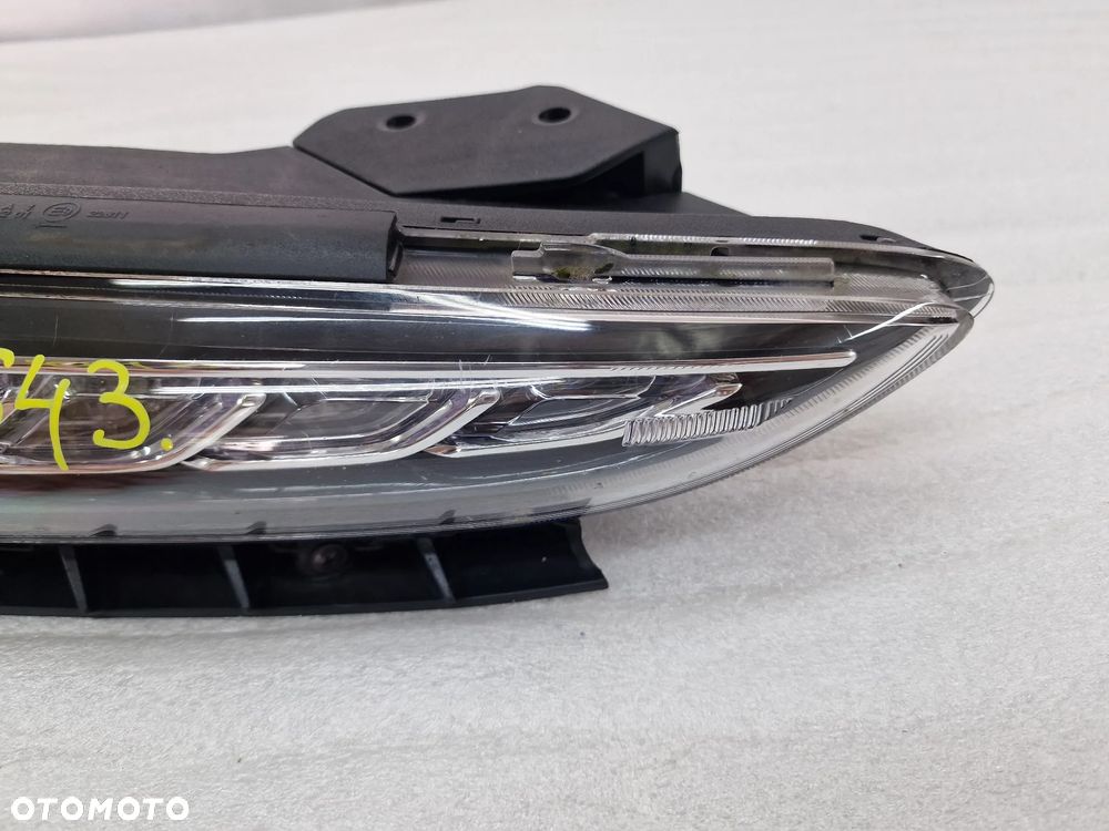 HYUNDAI KONA 17- PRAWA LAMPA PRZEDNIA PRZÓD LED / DRL , NR 92208-J9000 , NR AUKCJI LA643 - 2