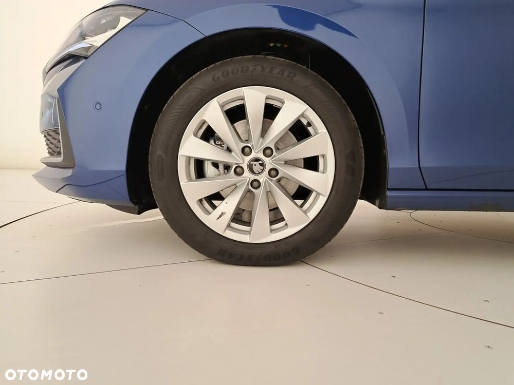 Skoda Superb 2.0 TDI SCR Drive DSG - 5