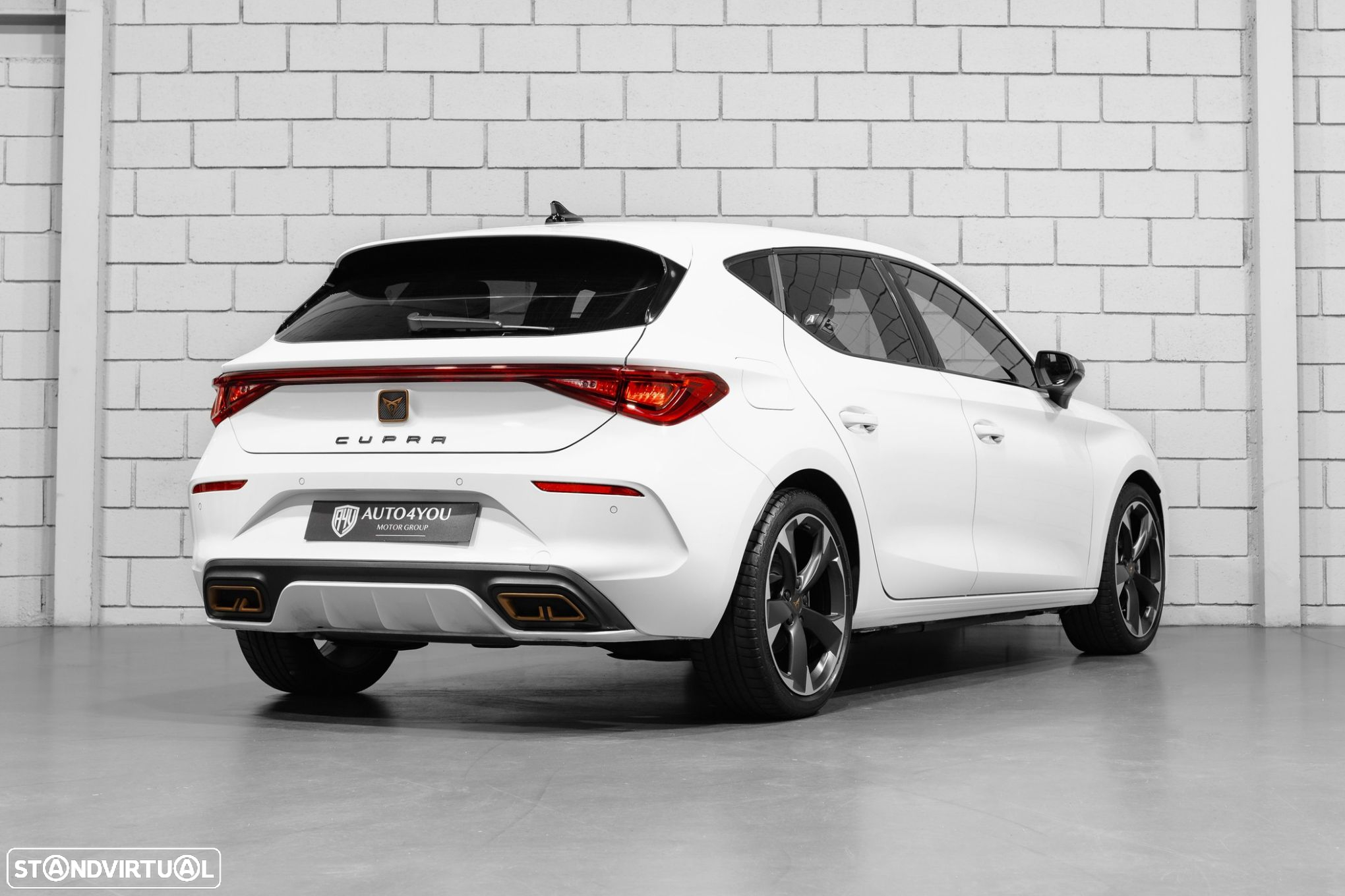Cupra Leon 1.4 e-Hybrid VZ DSG - 4