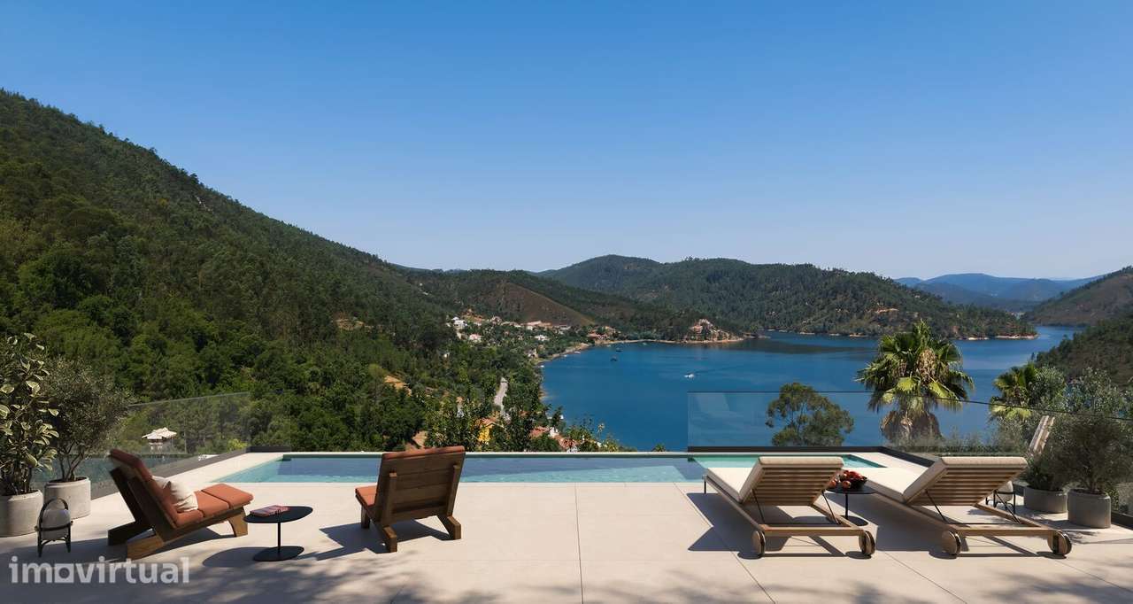 Moradia Isolada T5 com piscina, Ferreira do Zêzere - Grande imagem: 3/27