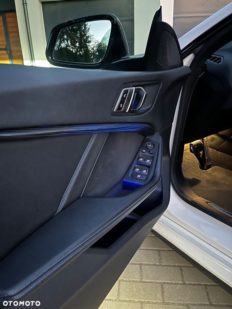 BMW Seria 2 218i M Sport - 5