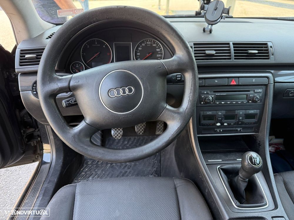 Audi A4 Avant 1.9 TDI - 10