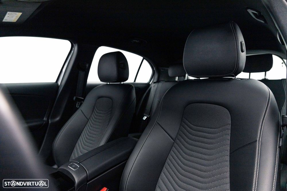 Mercedes-Benz A 250 e Style Plus - 11
