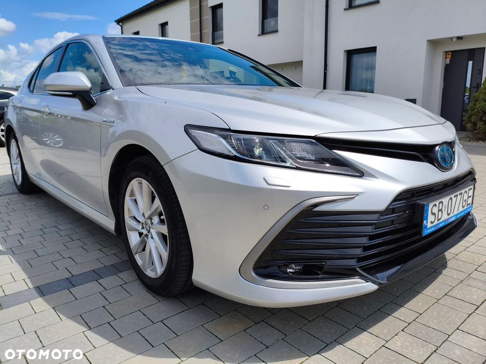 Toyota Camry 2.5 Hybrid Comfort CVT - 28