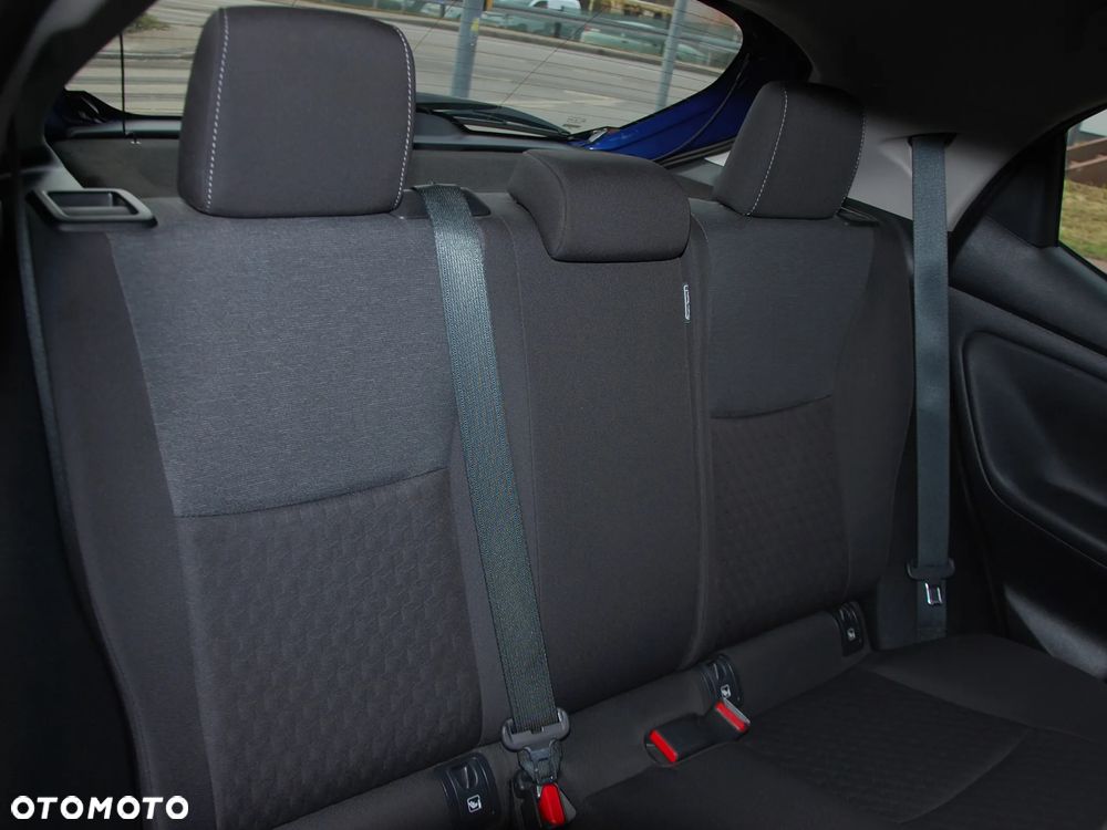 Toyota Yaris 1.5 Comfort - 11