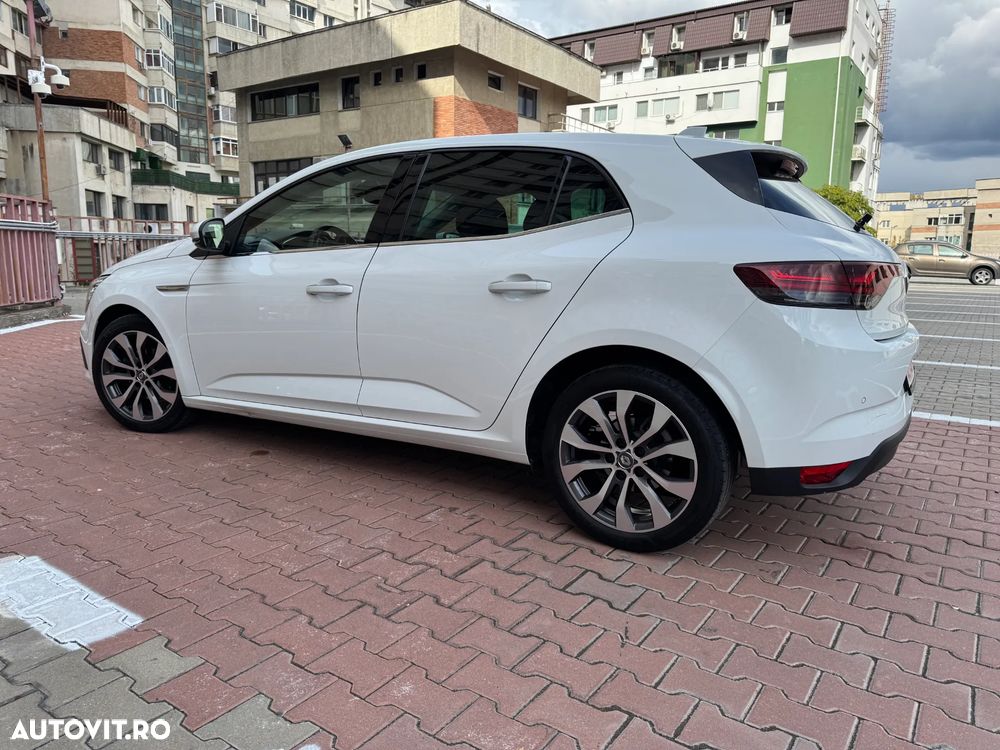 Renault Megane TCe 140 GPF Techno - 39