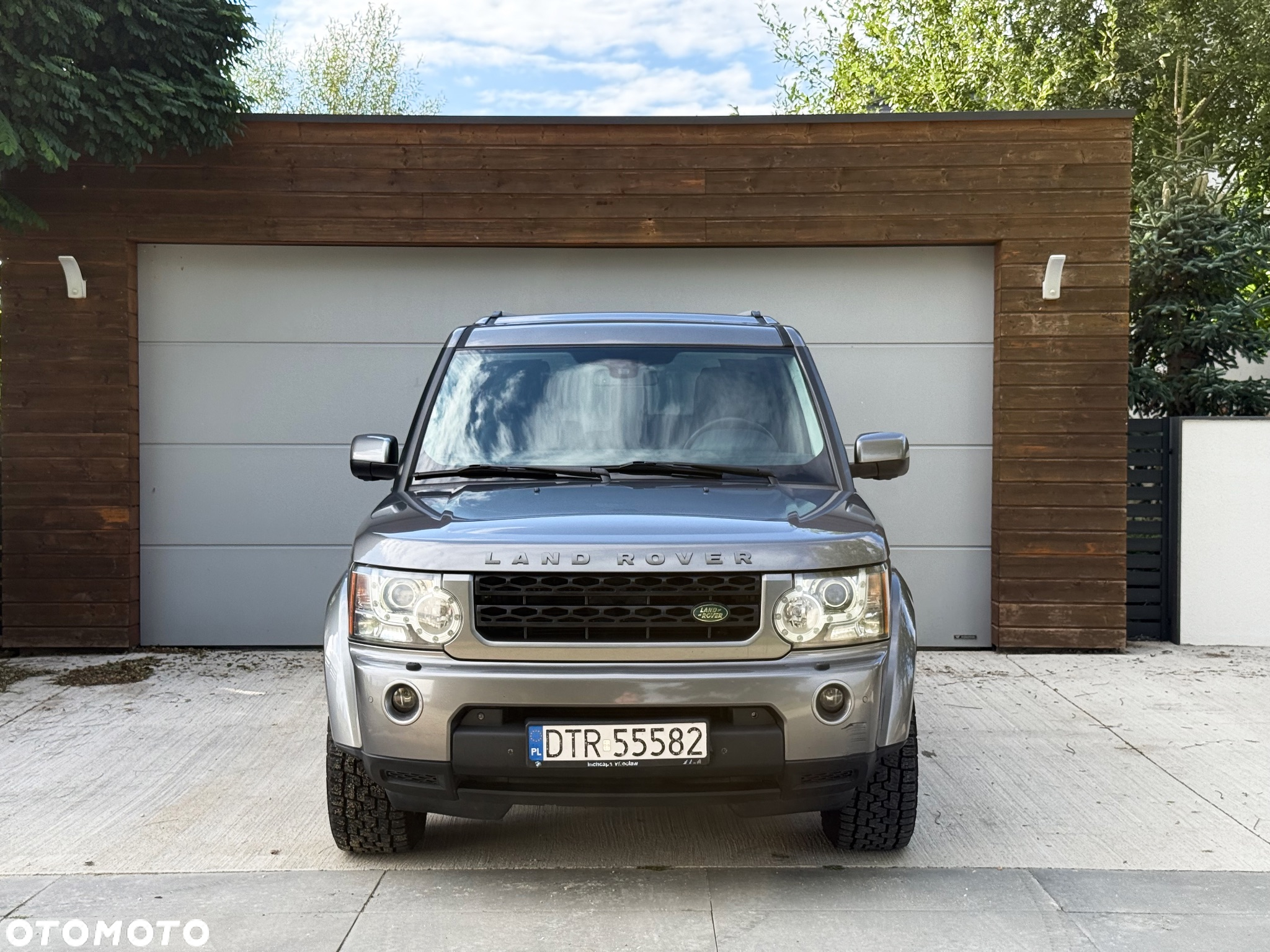 Land Rover Discovery IV 3.0D V6 HSE - 8