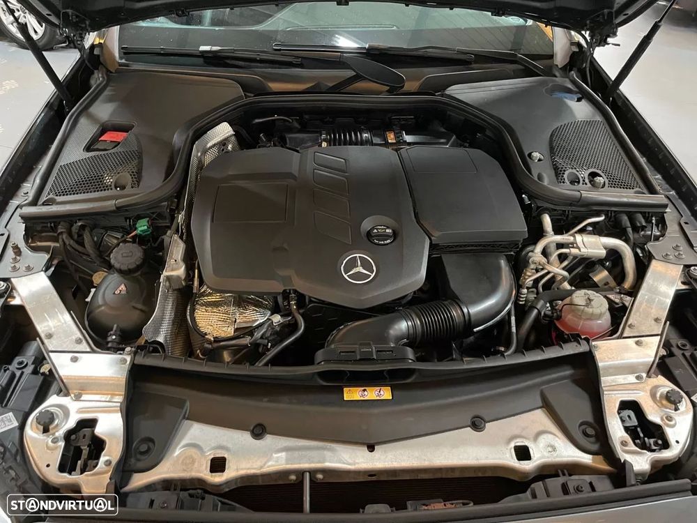 Mercedes-Benz E 300 de AMG Line - 21