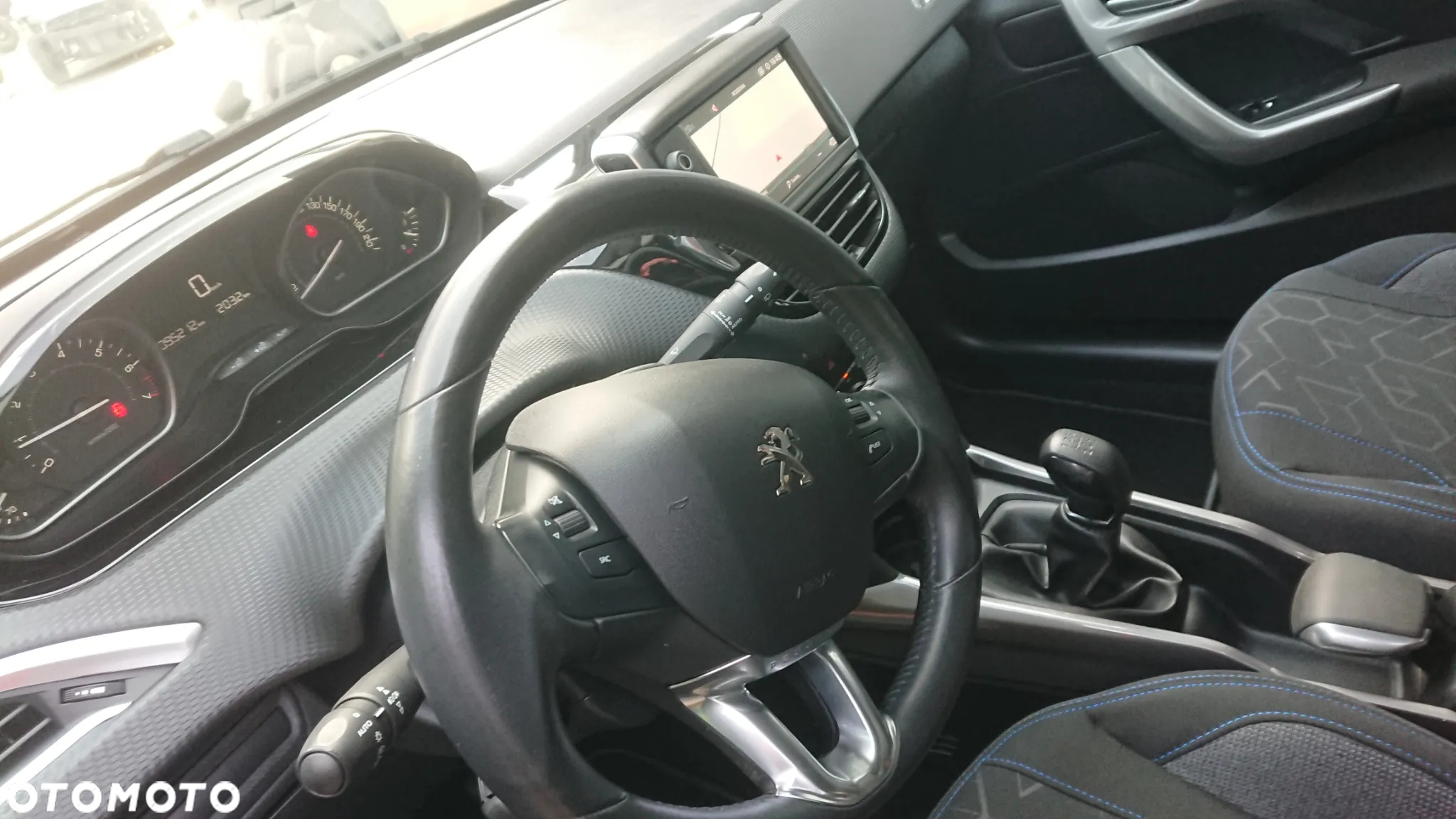 Peugeot 2008 - 34