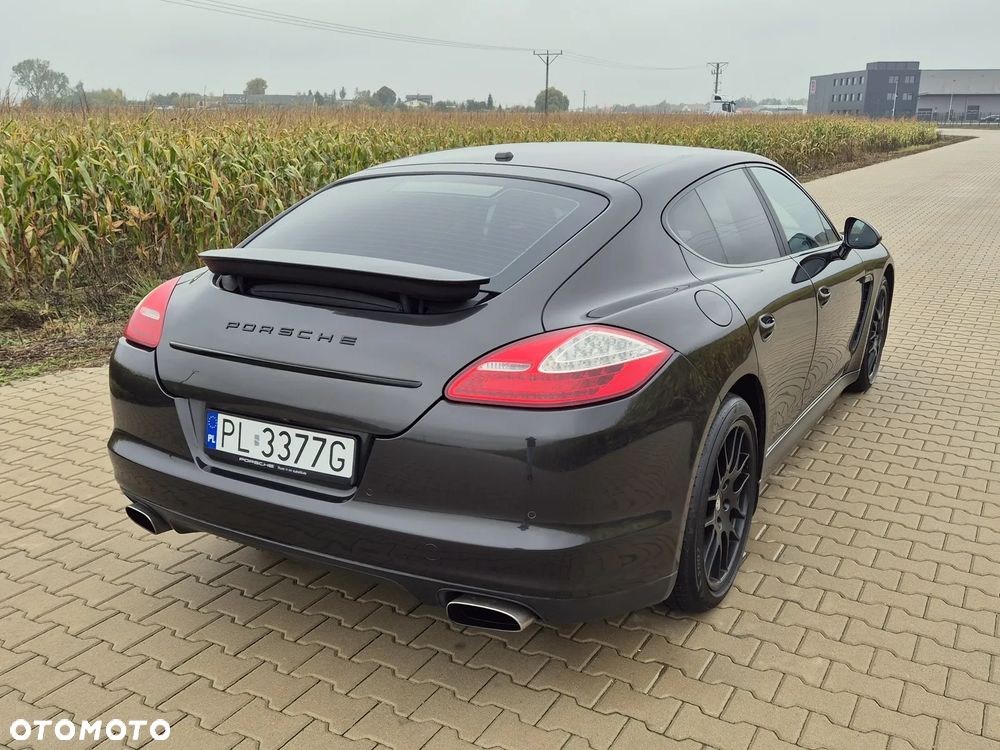 Porsche Panamera - 17