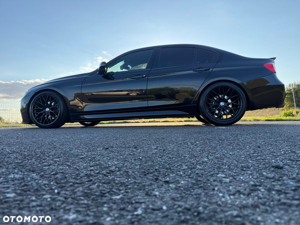 BMW Seria 3 320d - 19