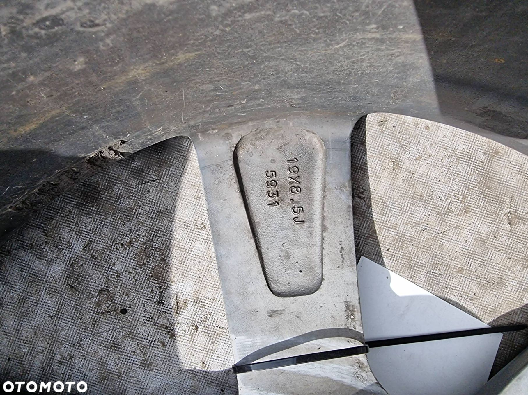 FELGA ALUMINIOWA 18 AUDI A8 D3 W12 19X8,5J - 4