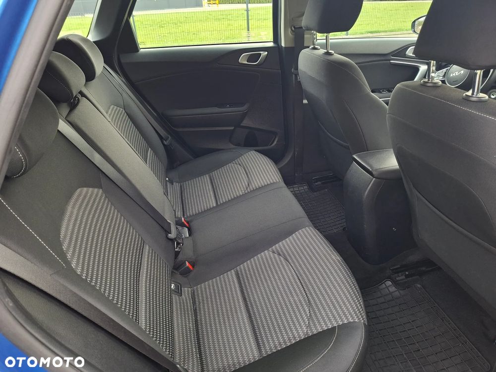 Kia Ceed 1.5 T-GDI M - 19