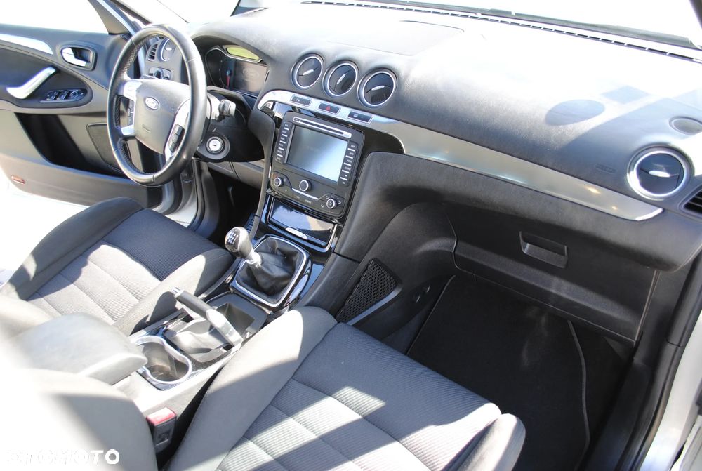 Ford S-Max 2.0 TDCi Titanium - 22