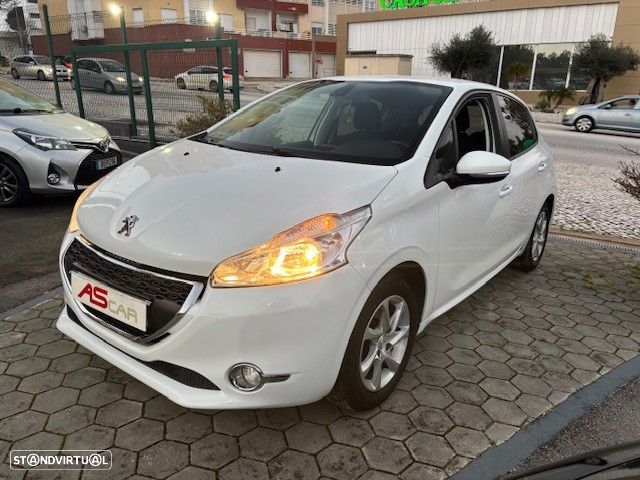 Peugeot 208 1.4 HDi SE Style - 18