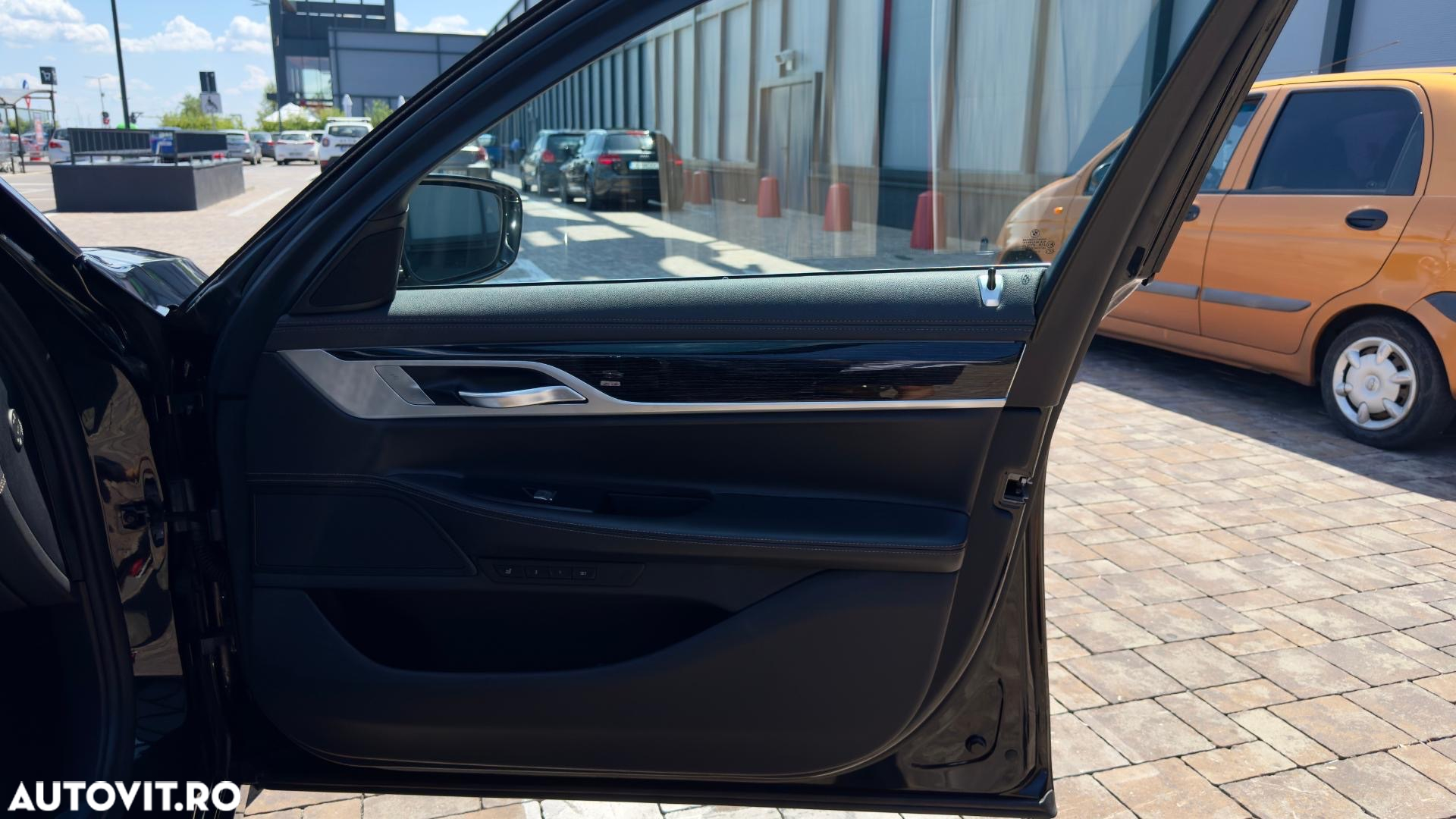 BMW Seria 7 730Ld xDrive - 19
