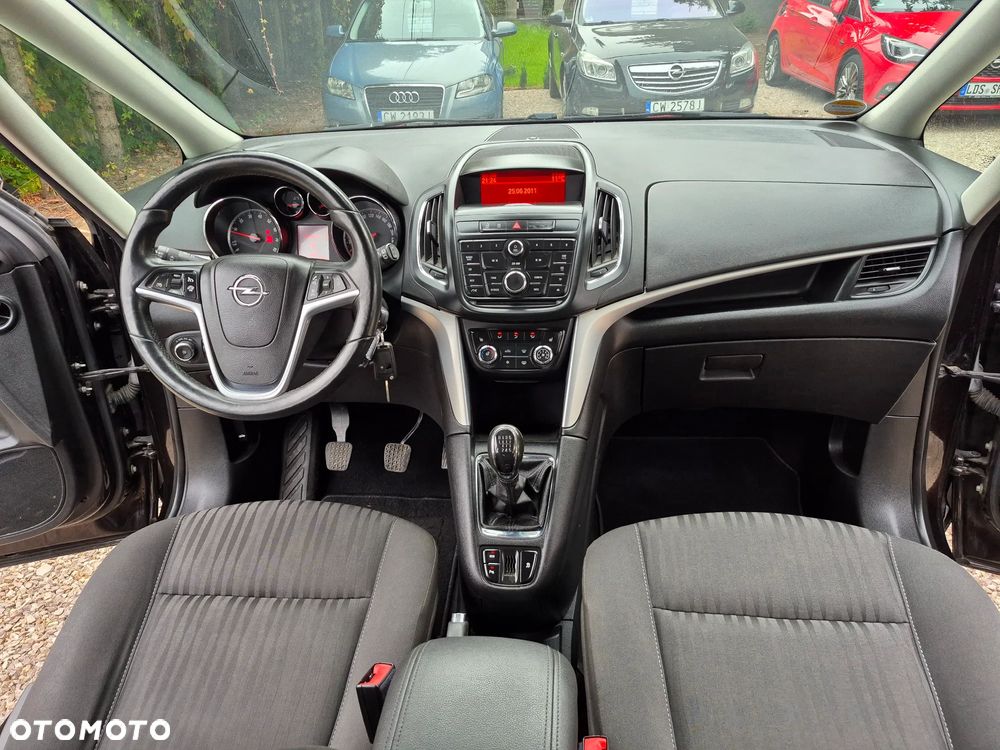 Opel Zafira 1.4 Turbo Edition - 23