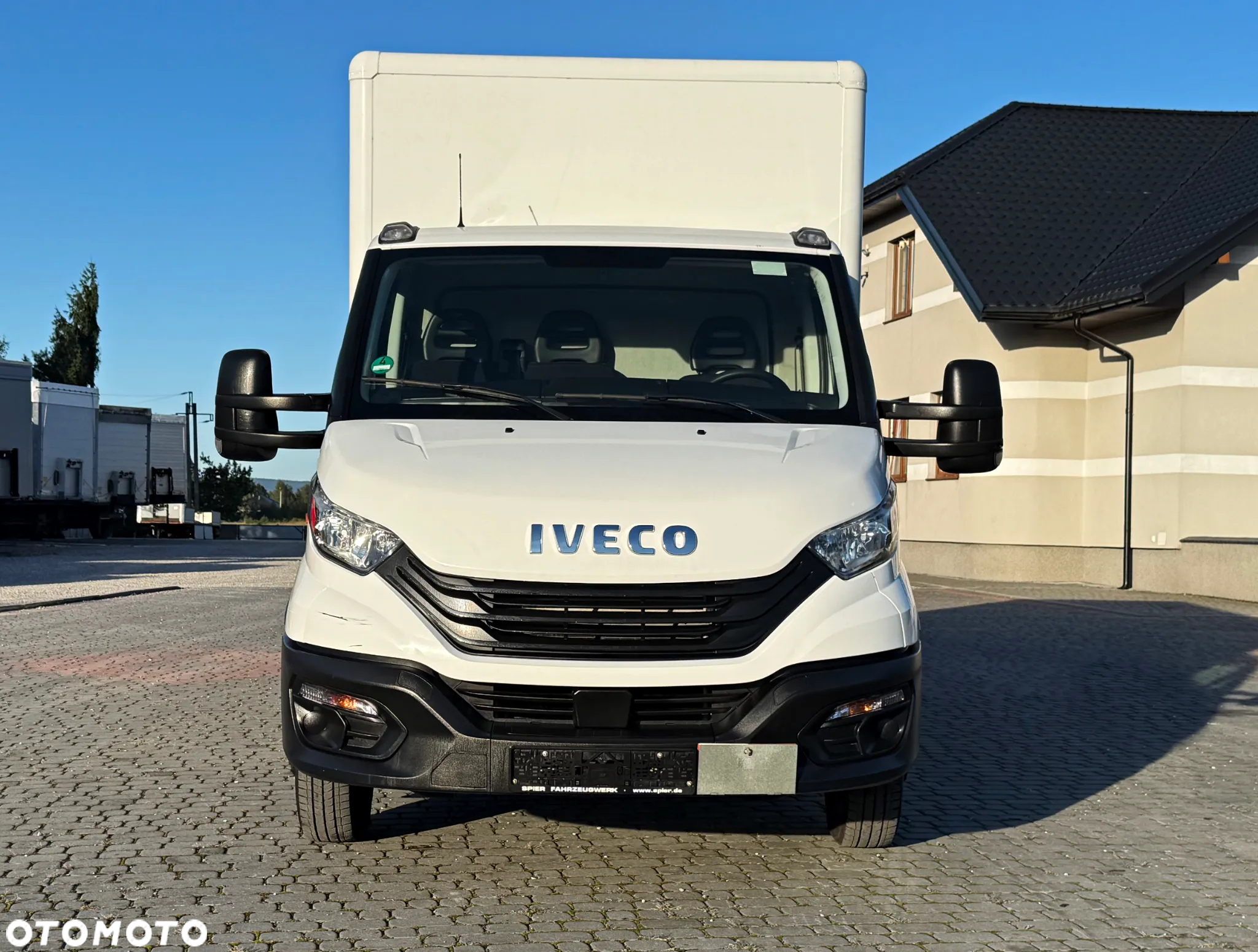 Iveco DAILY 35C16 - 16