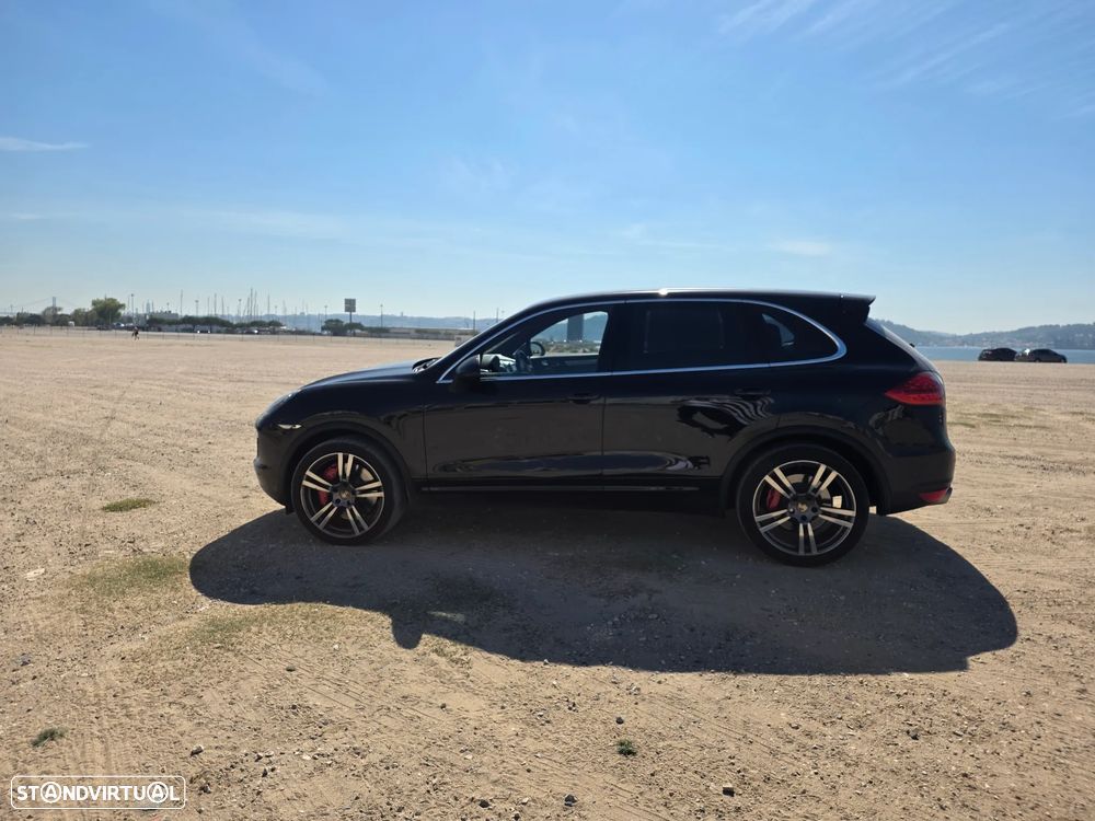 Porsche Cayenne Turbo Tiptronic S - 49