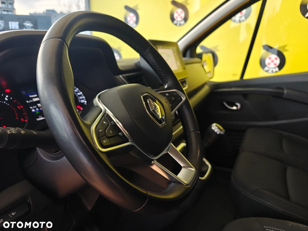 Renault Trafic - 15