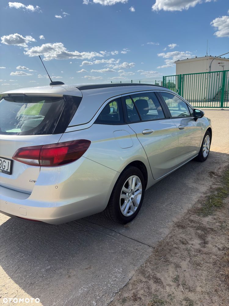 Opel Astra 1.6 CDTI Cosmo - 7