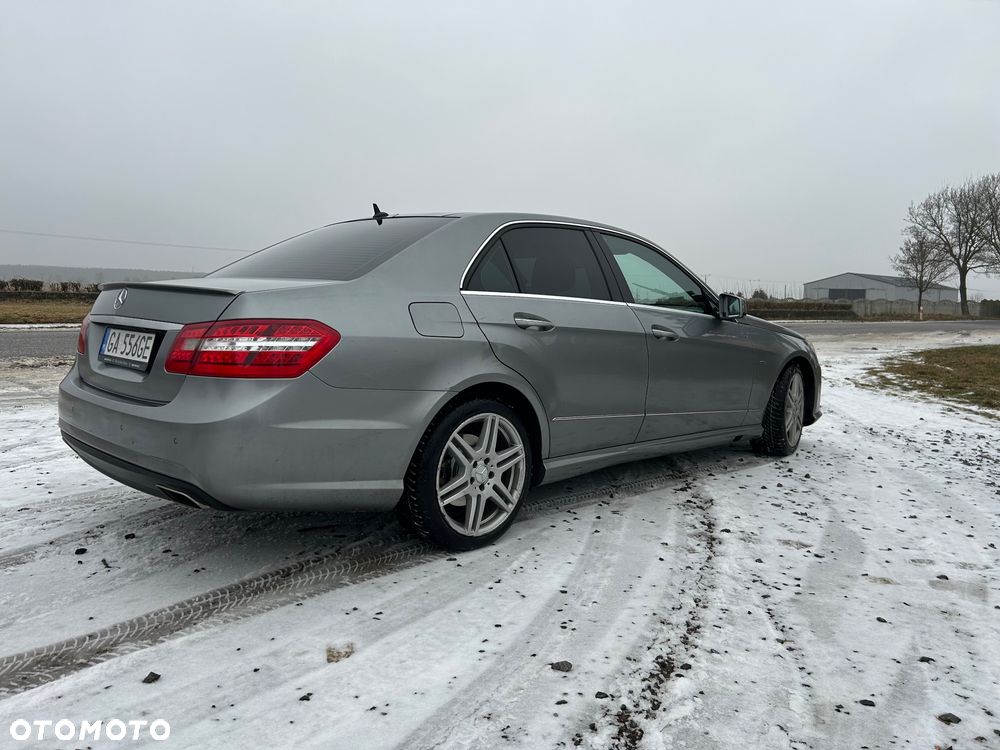 Mercedes-Benz Klasa E 350 CDI BlueEff Avantgarde - 3