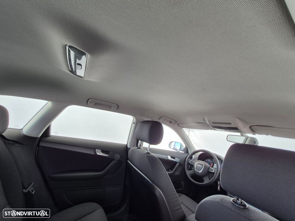 Audi A3 Sportback 1.6 TDI Attraction Business Line - 21