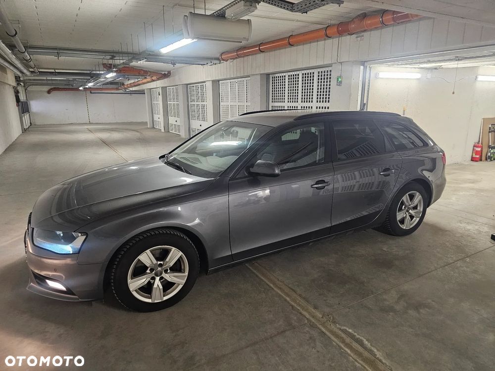Audi A4 Avant 2.0 TDI DPF Ambiente - 1