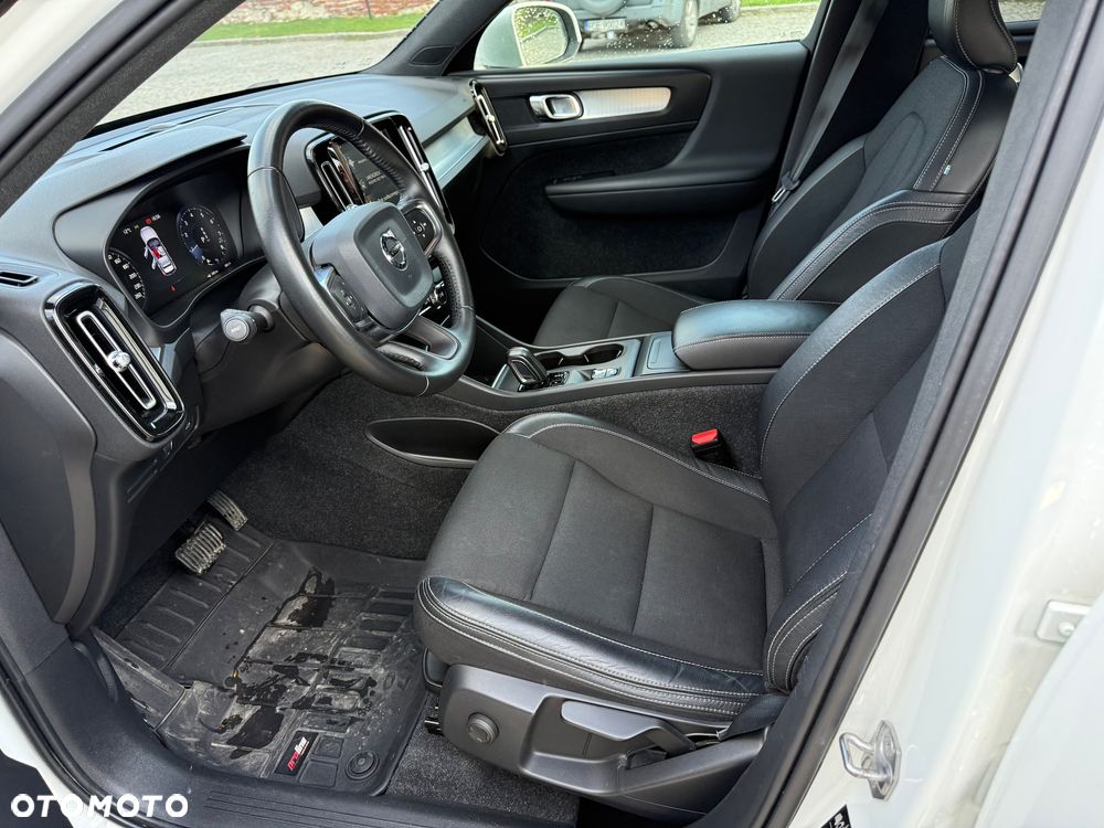 Volvo XC 40 T3 Momentum Pro - 7