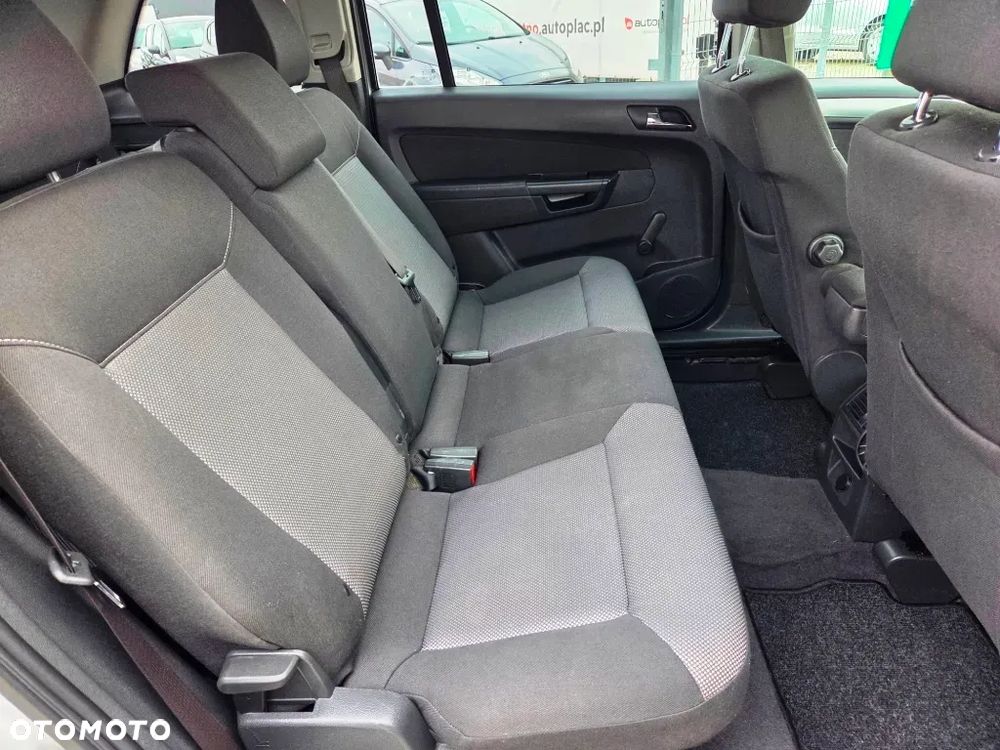 Opel Zafira 1.8 Active - 29