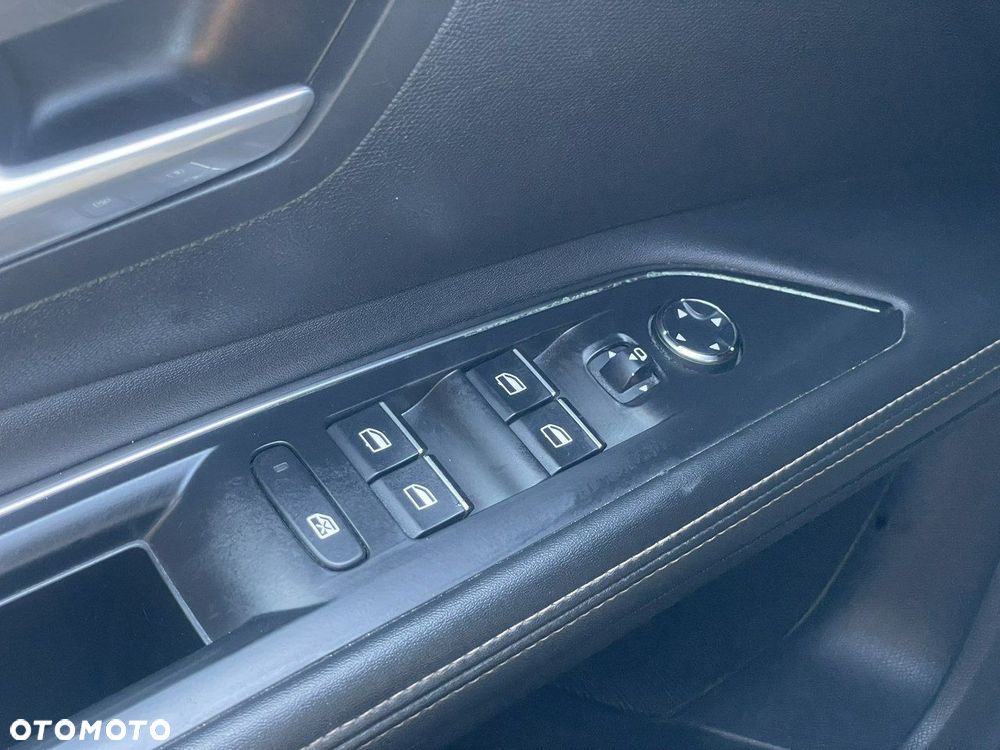 Peugeot 5008 - 14