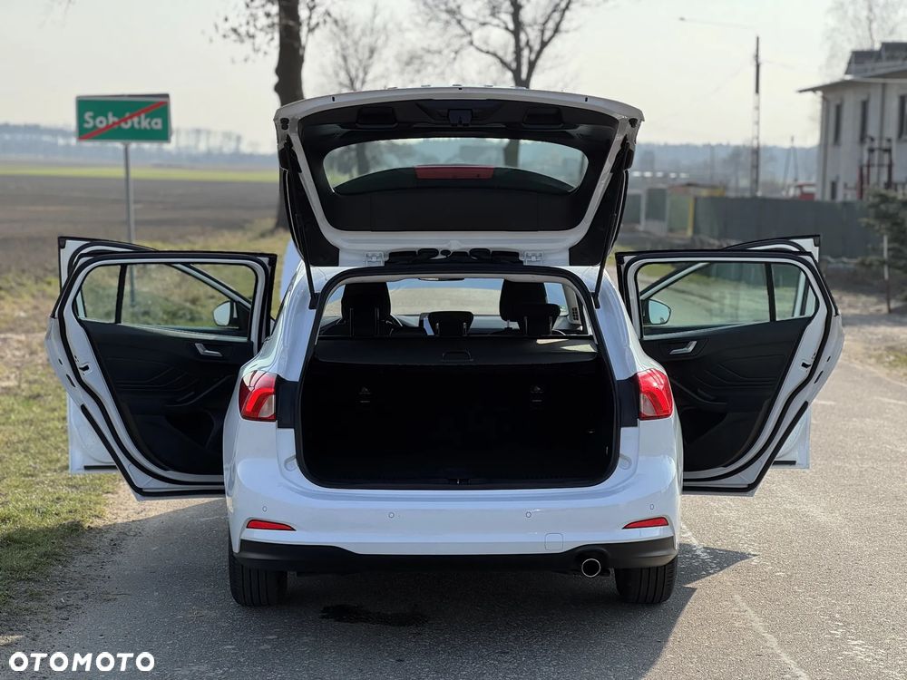 Ford Focus 1.5 TDCi Titanium - 23