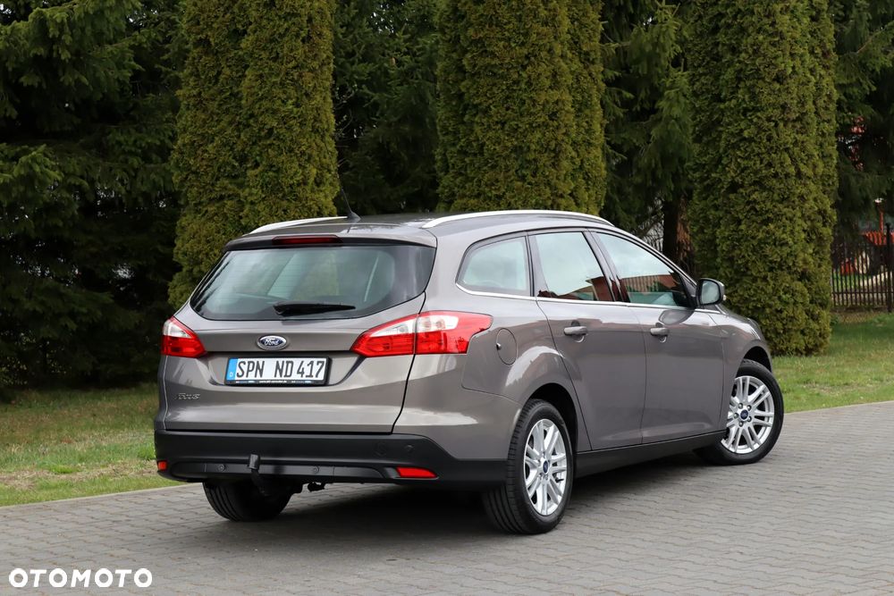Ford Focus SW 1.6 TDCi DPF S&S Titanium - 17