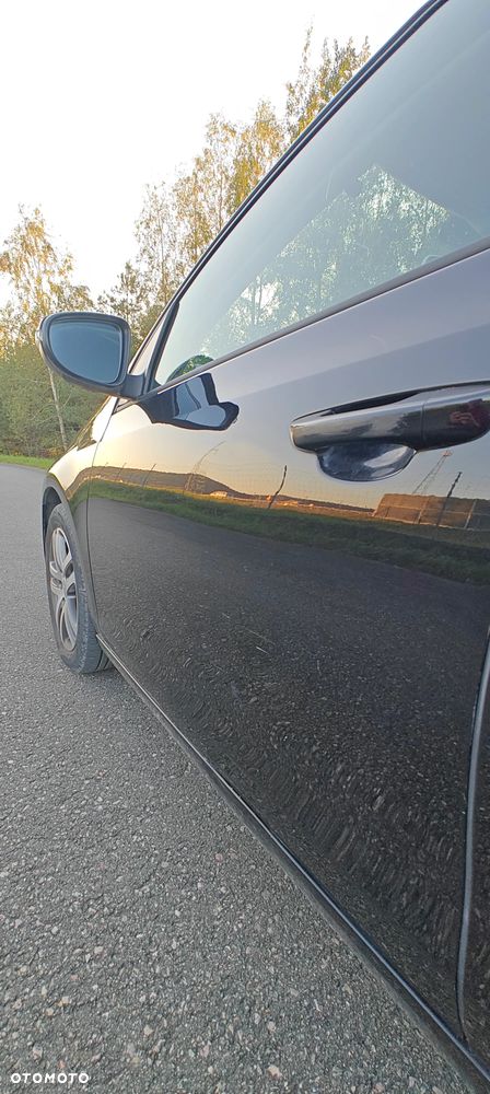 Volkswagen Golf - 11