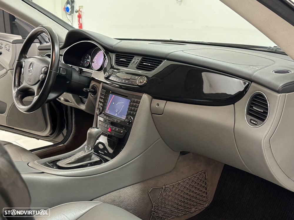 Mercedes-Benz CLS 320 CDI - 14