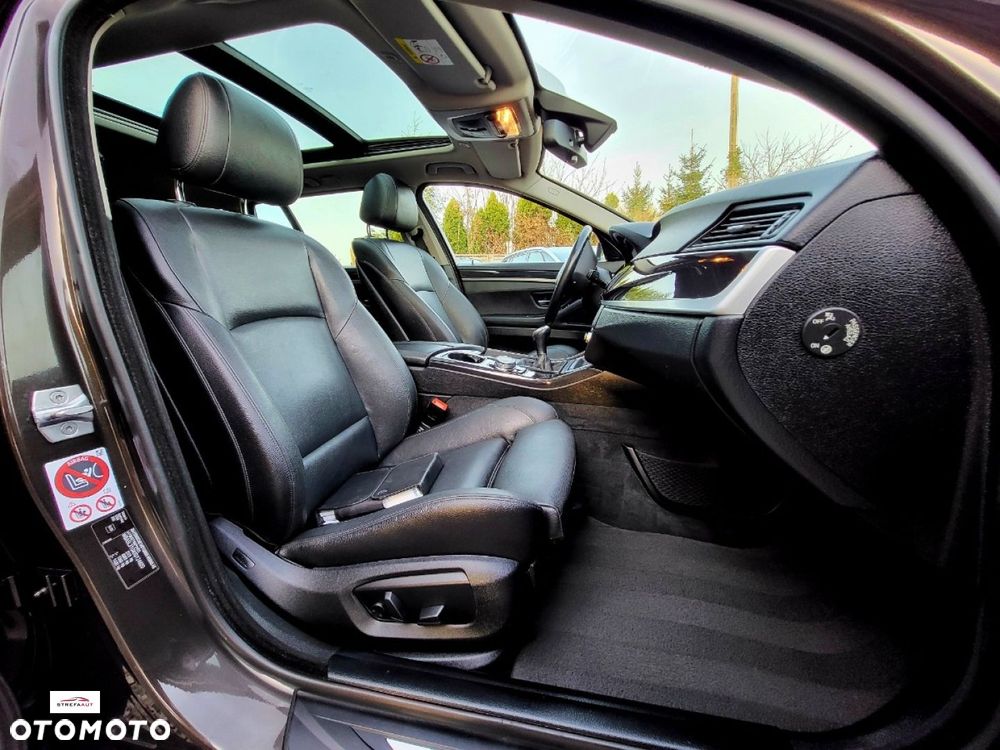 BMW Seria 5 520d Touring - 7