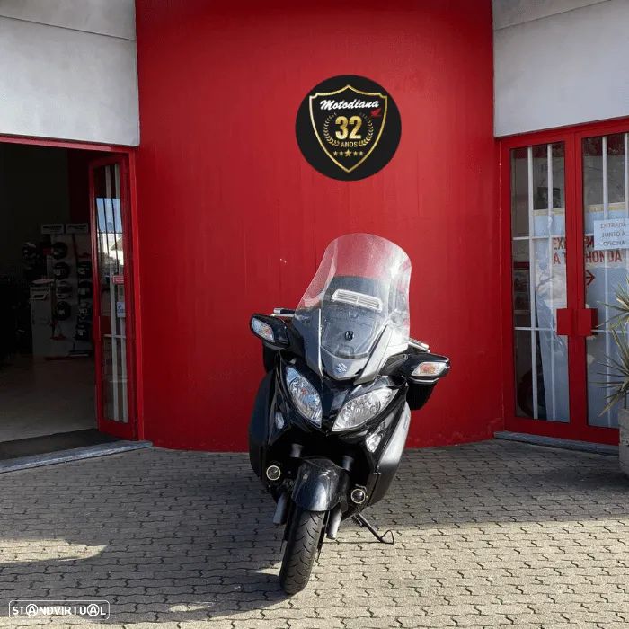 Suzuki Burgman 650 - 4