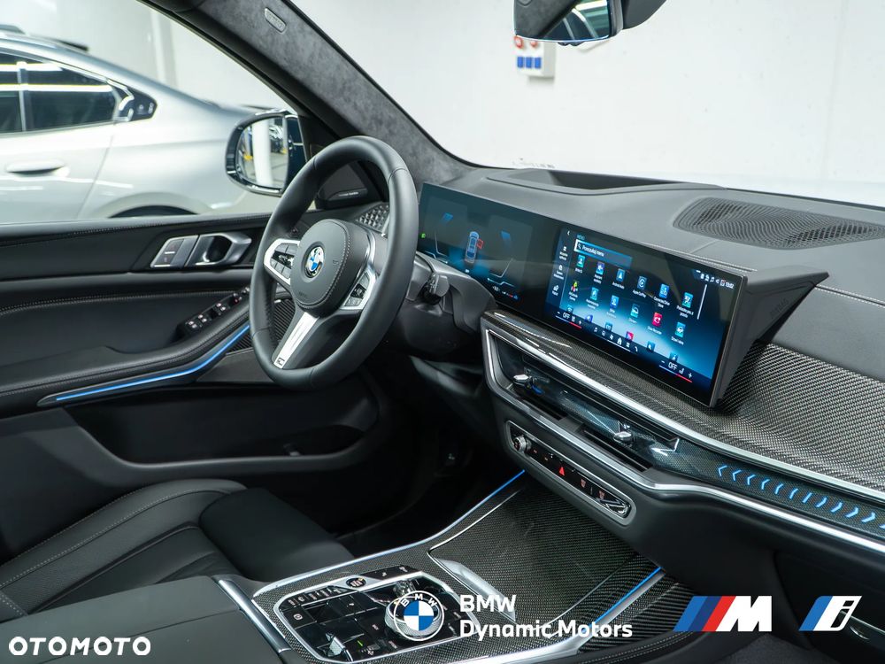 BMW X7 - 22