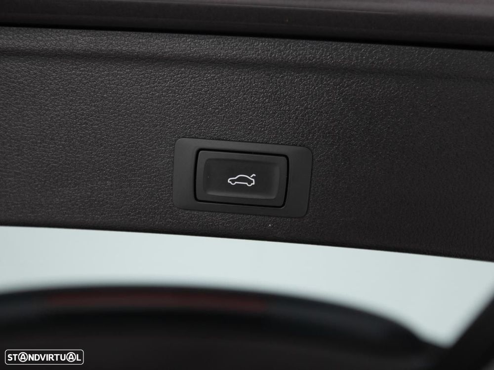 Audi A4 Avant 30 TDI S tronic - 14