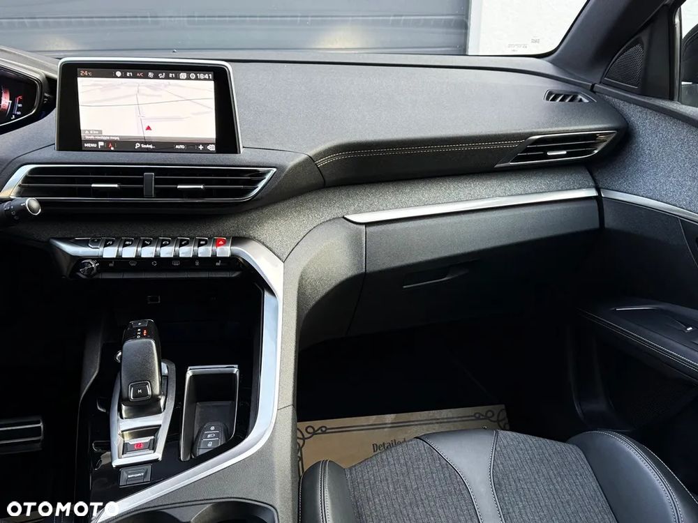 Peugeot 3008 BlueHDi 180 Stop & Start EAT8 GT - 8