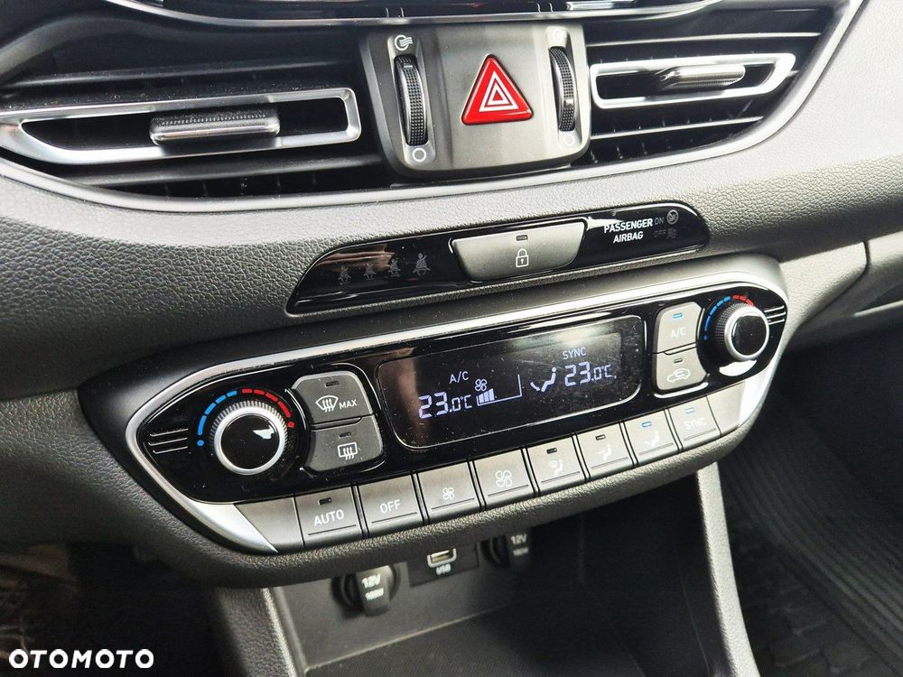 Hyundai i30 1.0 T-GDI Smart - 28