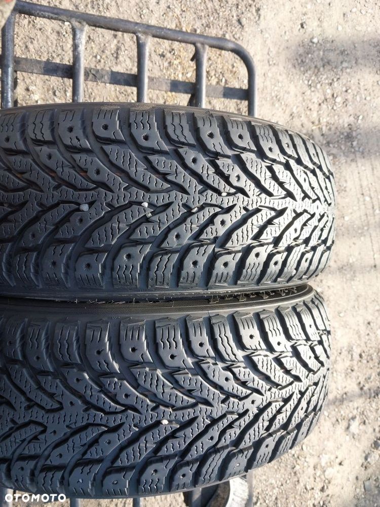 Opony zimowe 185.60.15 Nokian 8mm - 1
