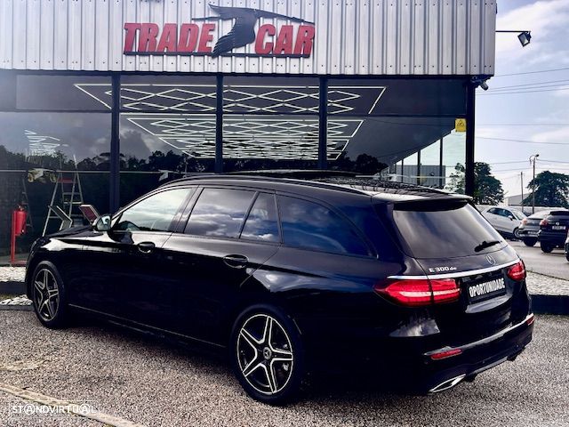 Mercedes-Benz E 300 de 9G-TRONIC AMG Line - 13