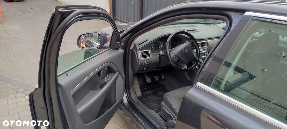 Volvo V70 D3 Kinetic - 26