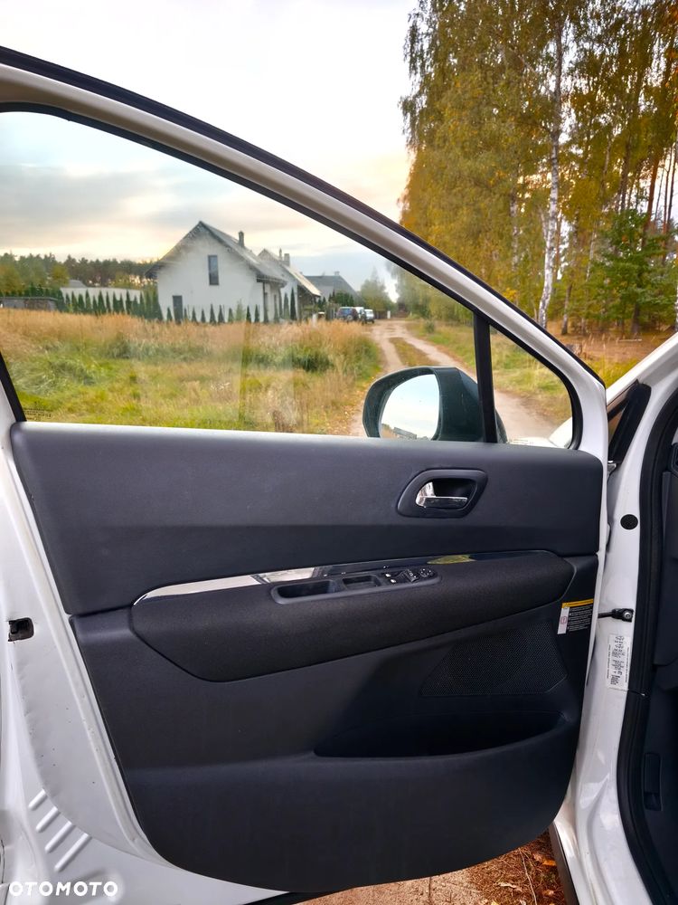 Peugeot 3008 - 13