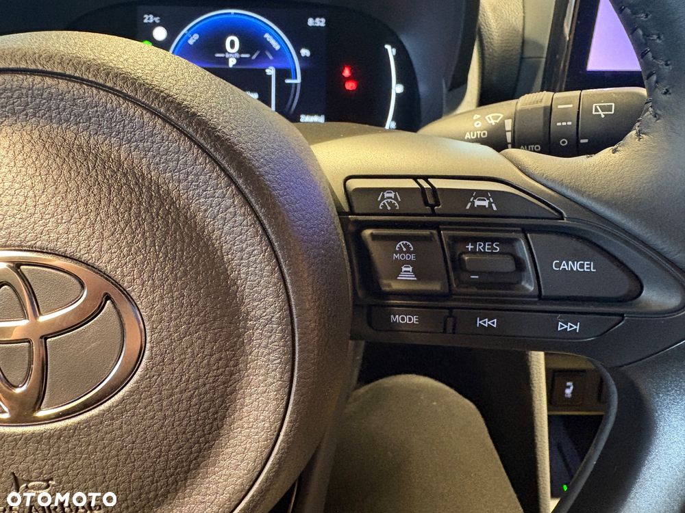 Toyota Yaris Cross - 19