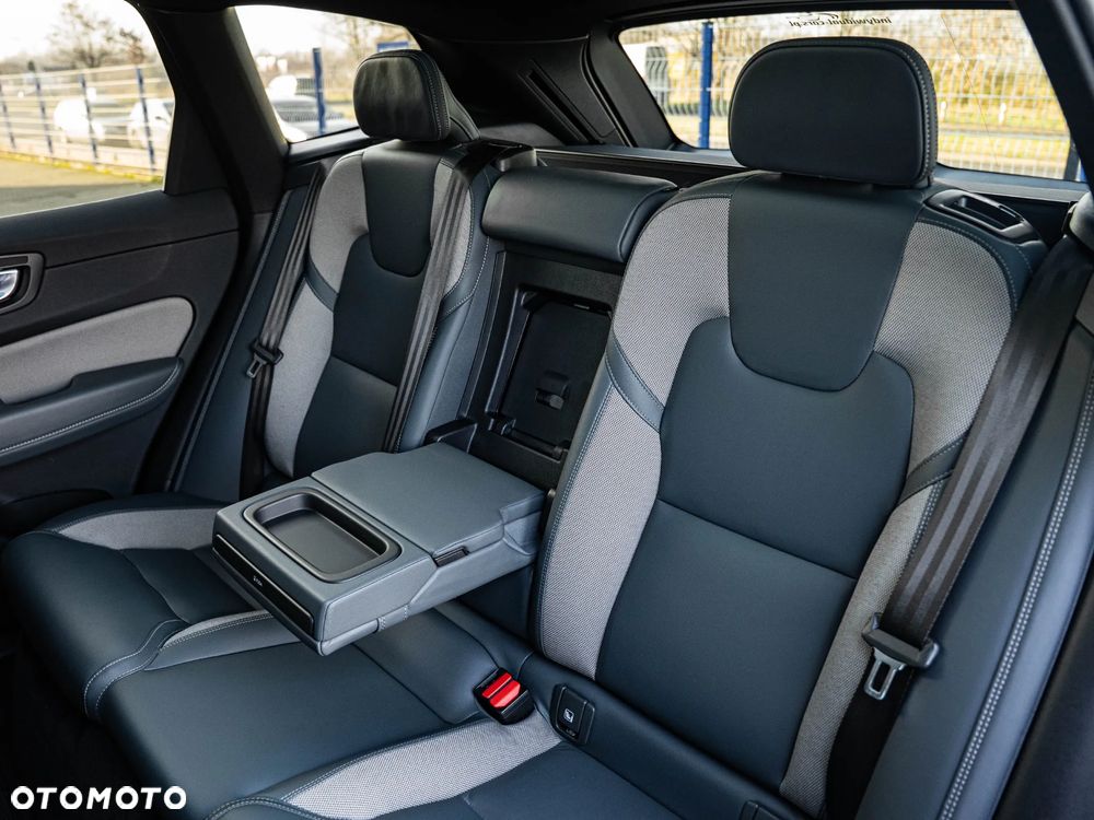 Volvo XC 60 B5 D AWD Geartronic RDesign - 27