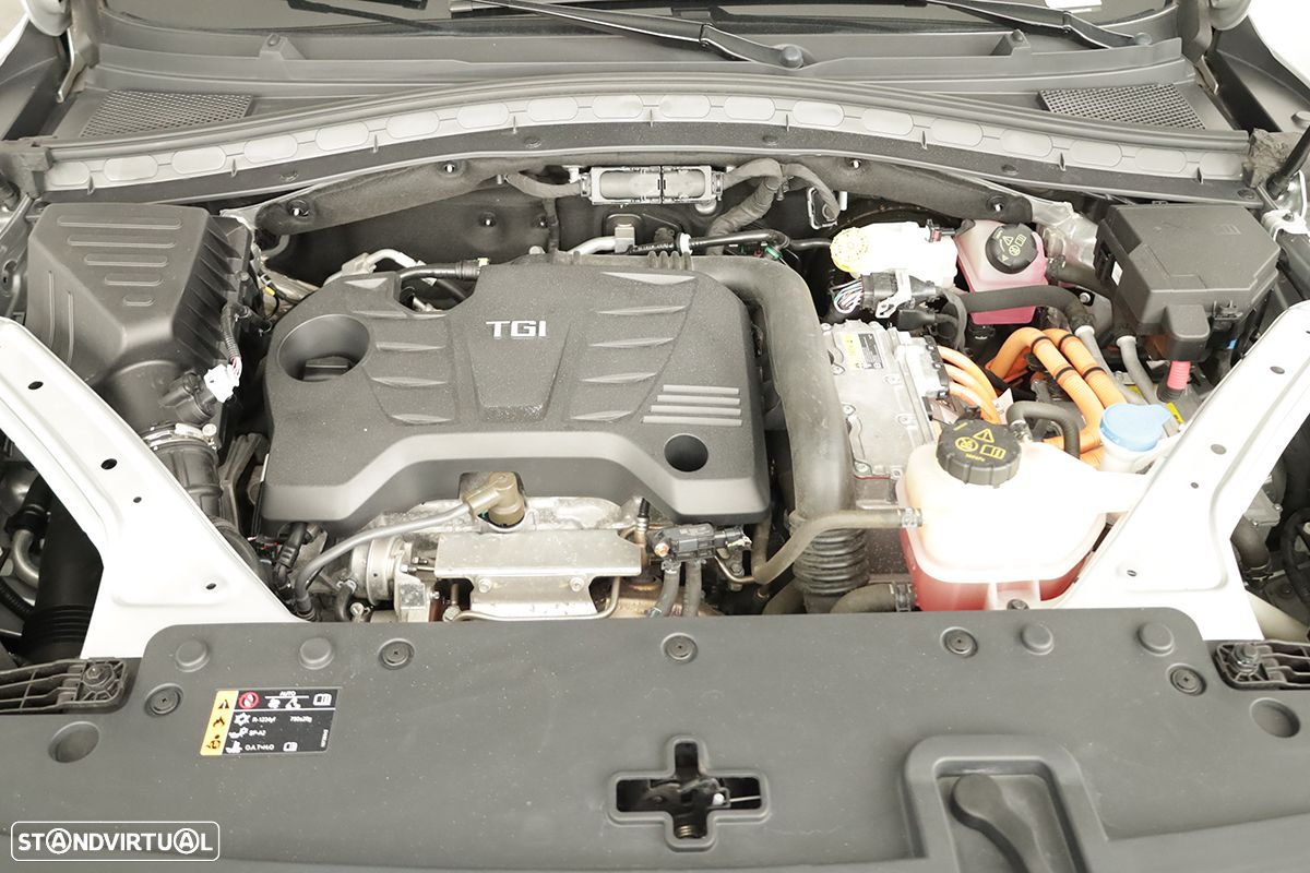 MG EHS 1.5 T-GDI Plug-in Hybrid Luxury - 28