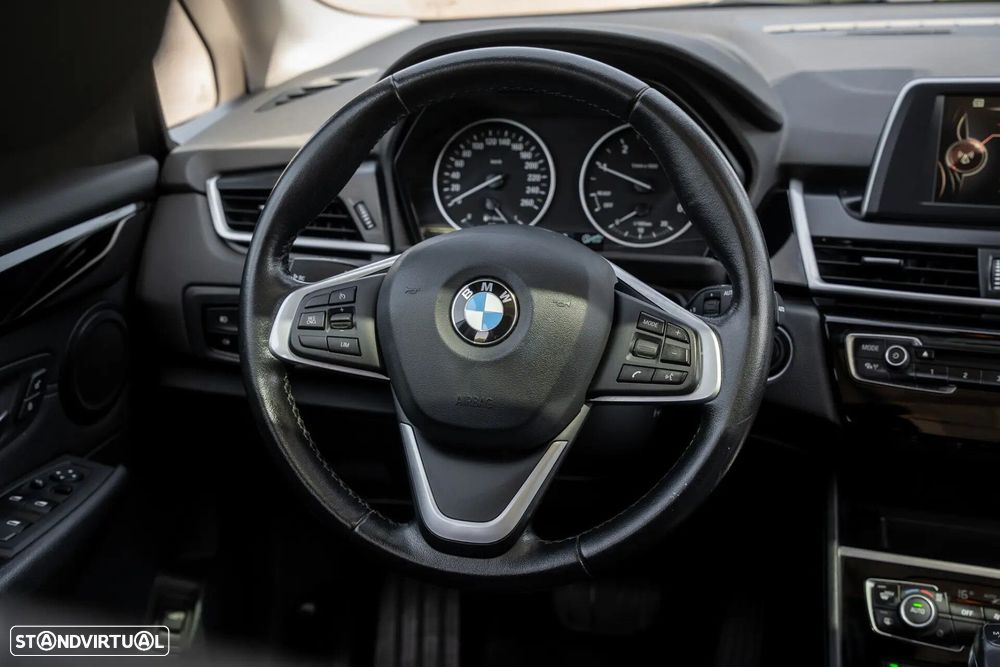 BMW 216 Active Tourer d Line Luxury Auto - 9